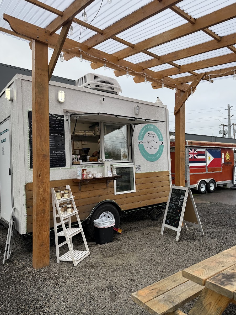 Arrow Coffee & Desserts - 3