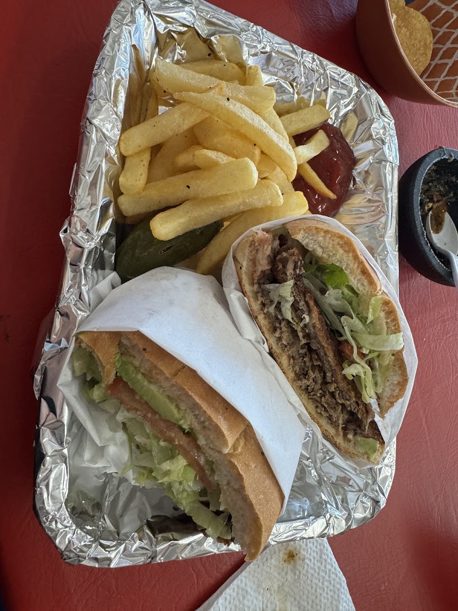 El Gym Taqueria & Snacks - 10