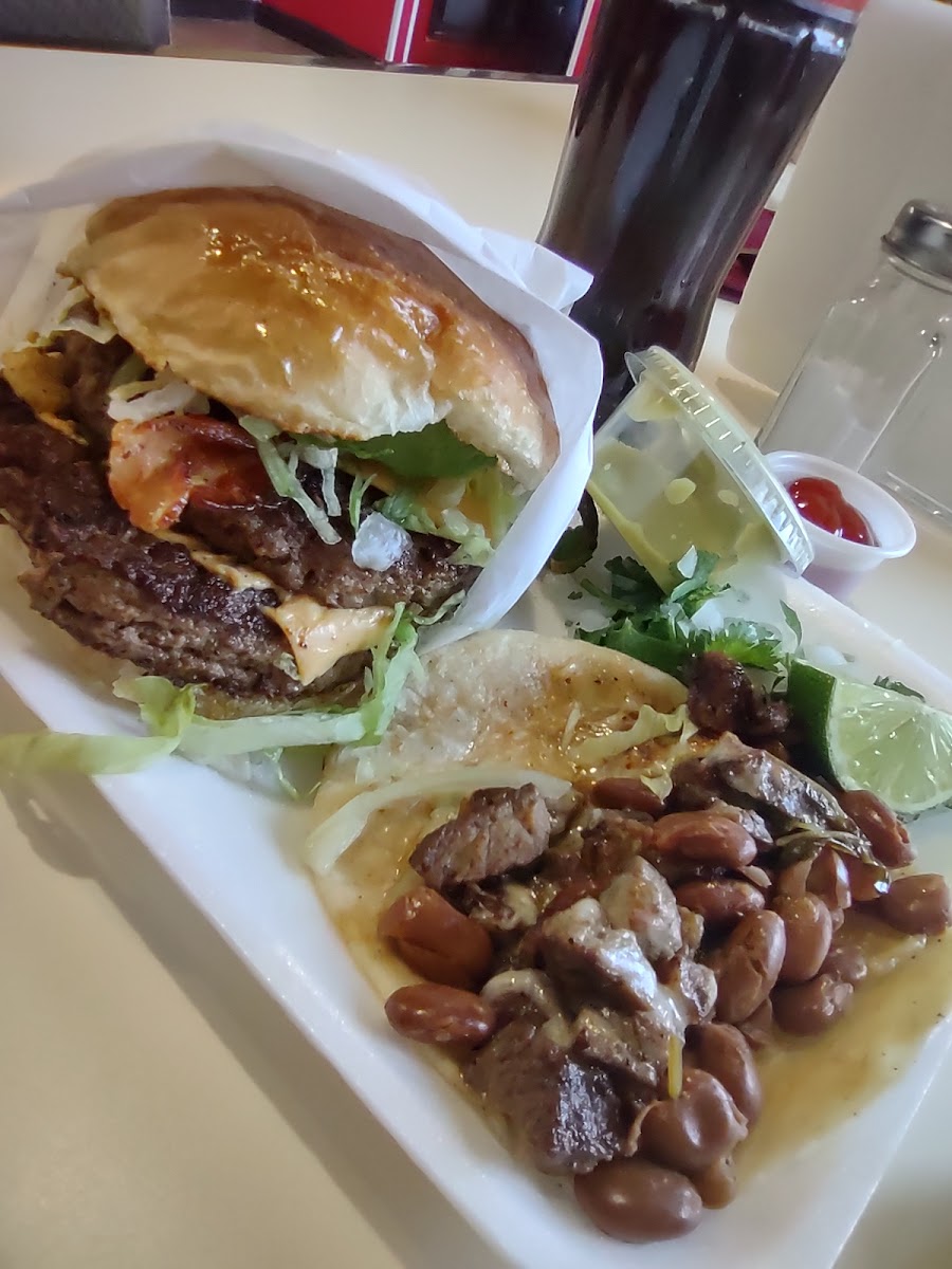 El Gym Taqueria & Snacks - 4