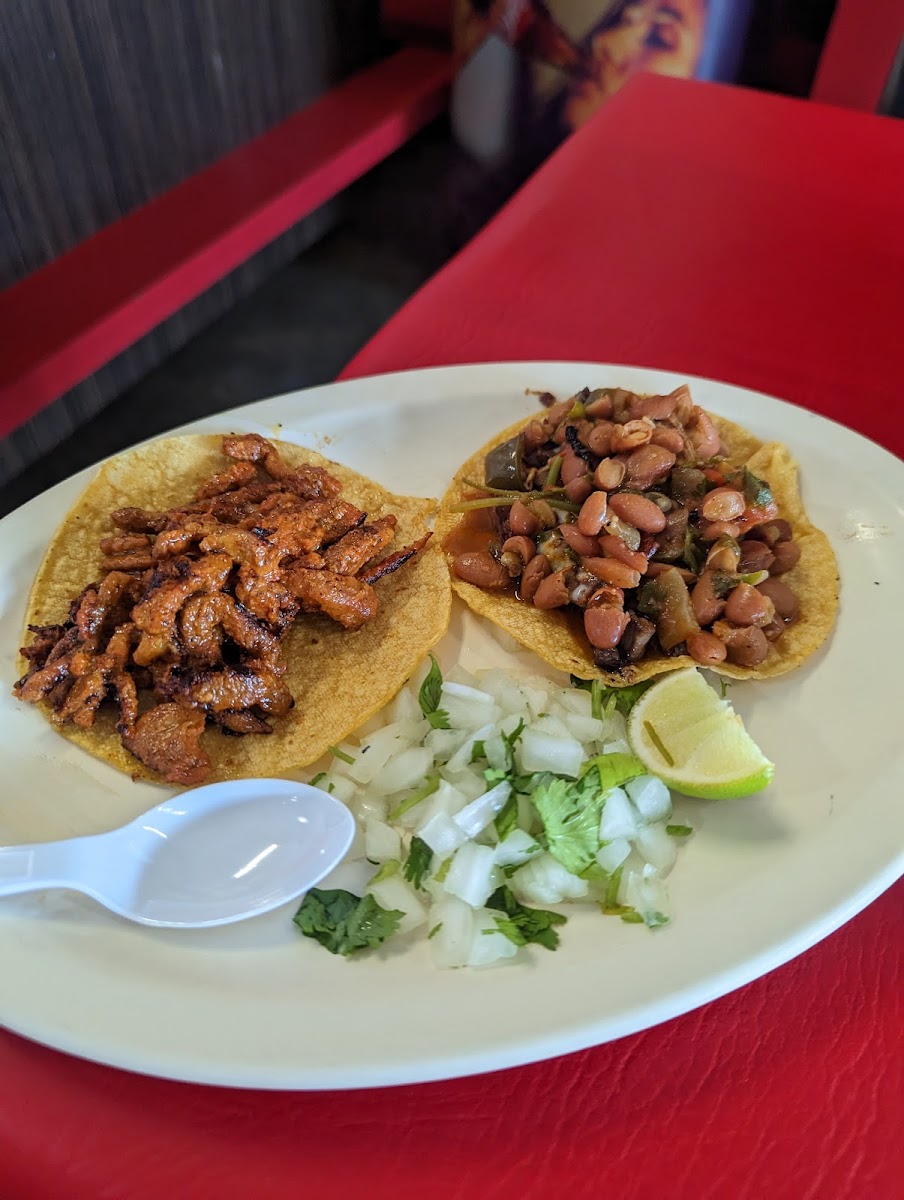 El Gym Taqueria & Snacks - 8