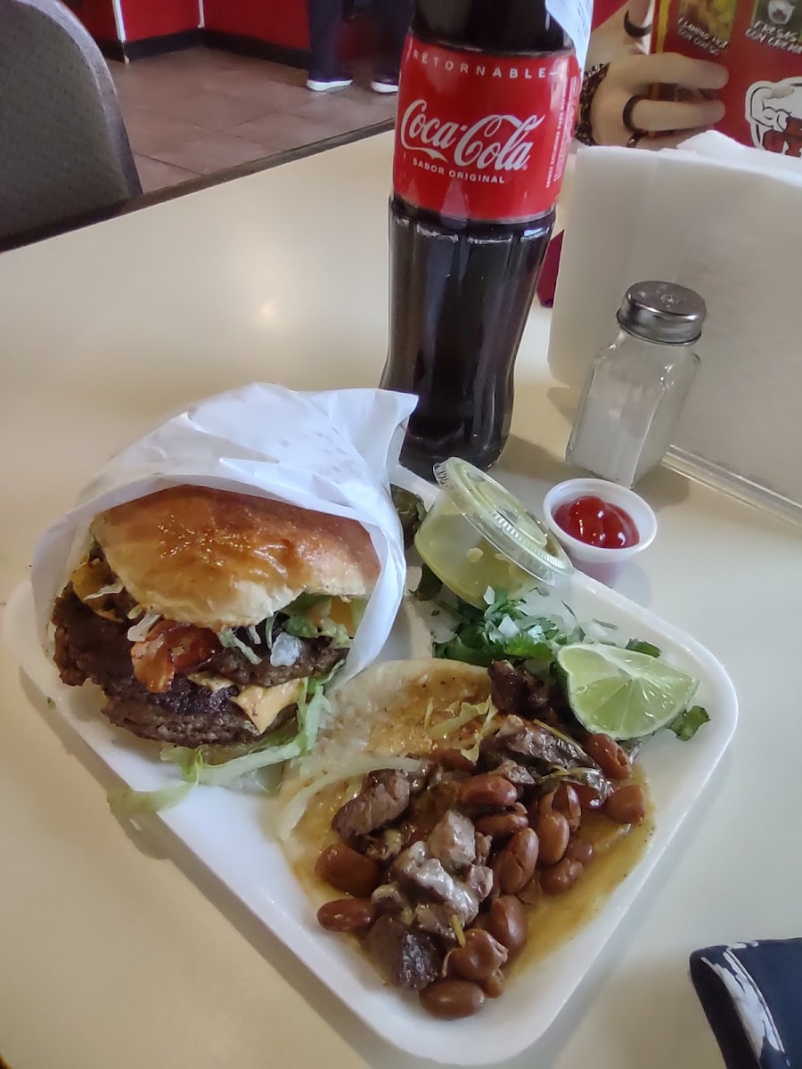 El Gym Taqueria & Snacks - 9