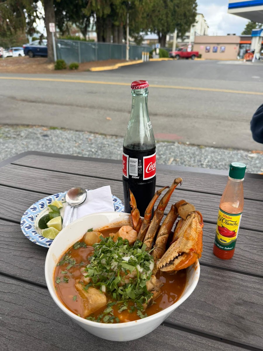 Taqueria El Coyote - 5