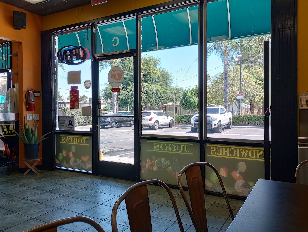 Tortas Y Jugos Las Glorias